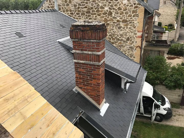 couvreur caen a posé cette totiure en ardoise à Rosel près de Caen